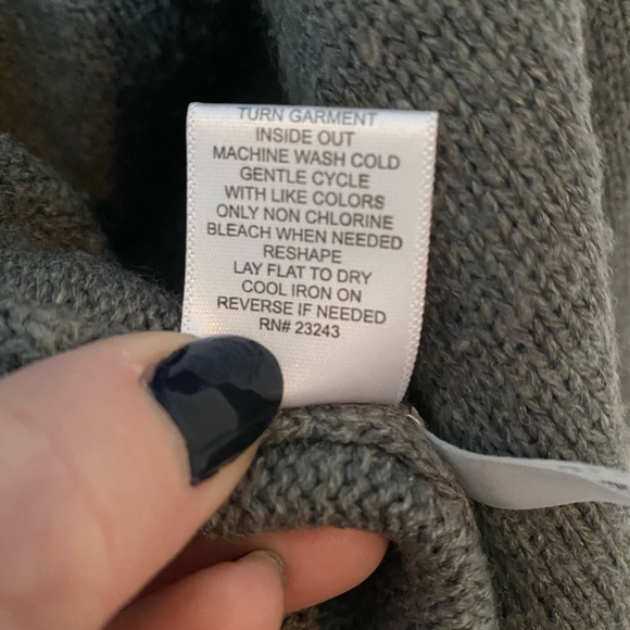 New York & Company long, open Cardigan in Size Small - Picture 8 of 9